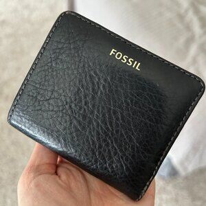 Fossil Pebble Leather Snap Closure Wallet